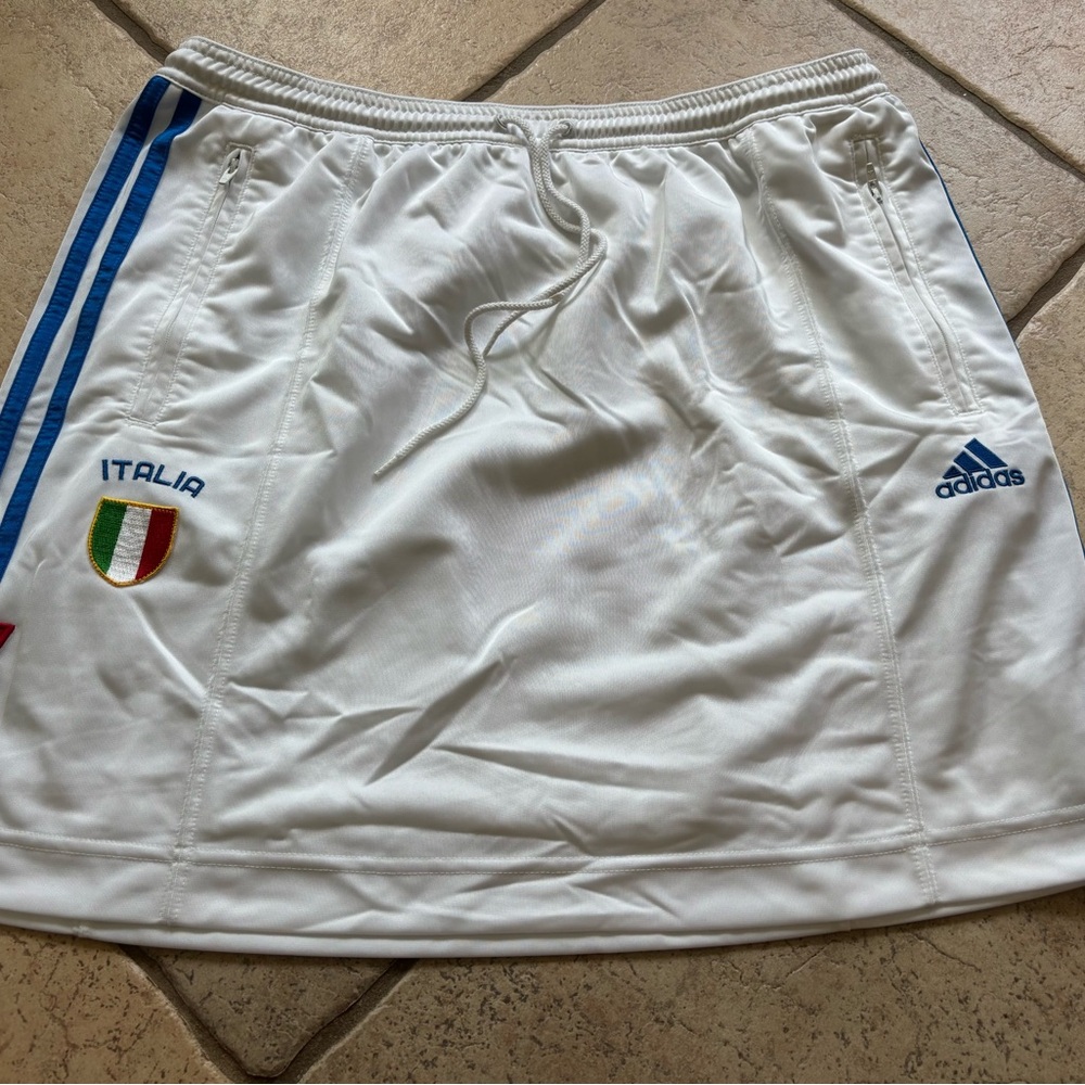 Adidas Women’s Large White Soccer Skirt Italia Emblem Pellegrini Football